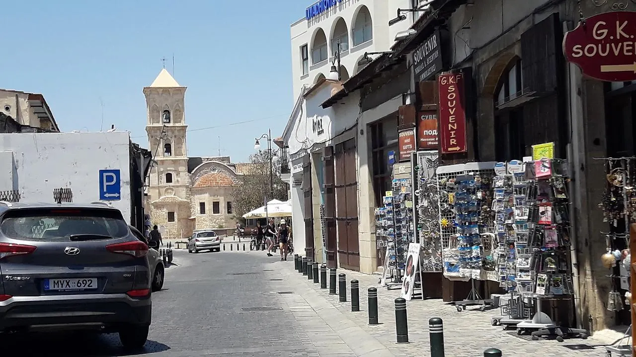 Marina'S Rooms Xrisopolitissa Larnaca Homestay